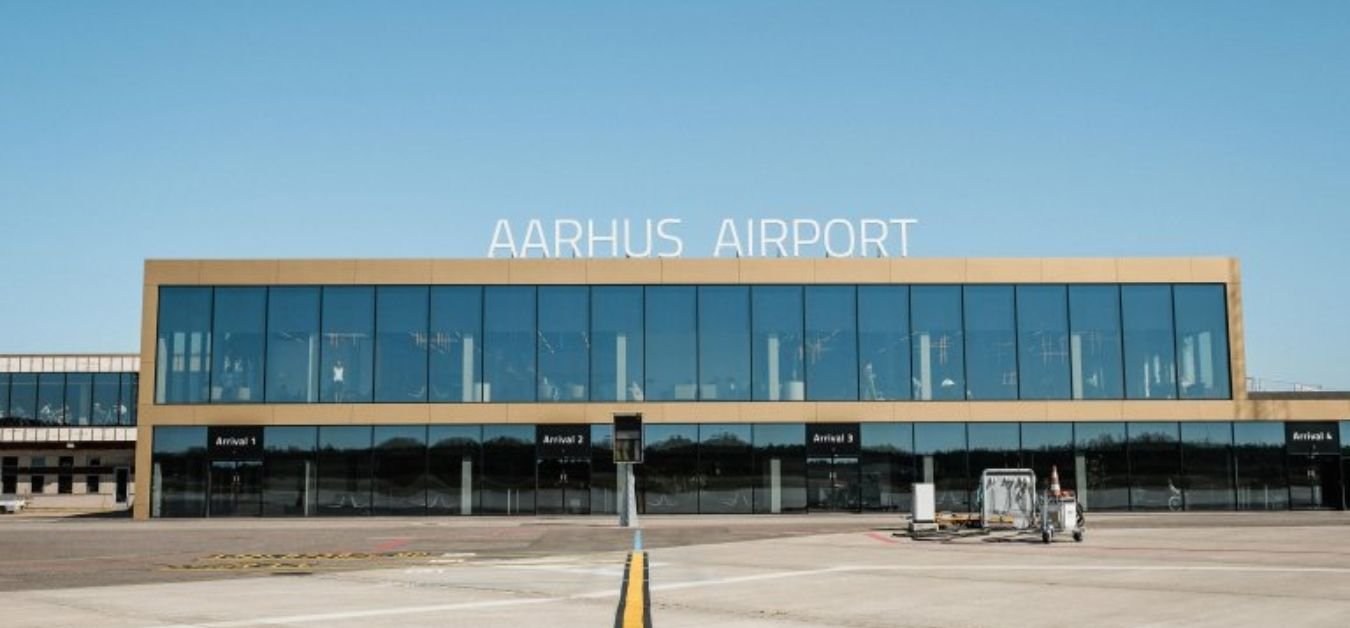 KLM Airlines AAR Terminal